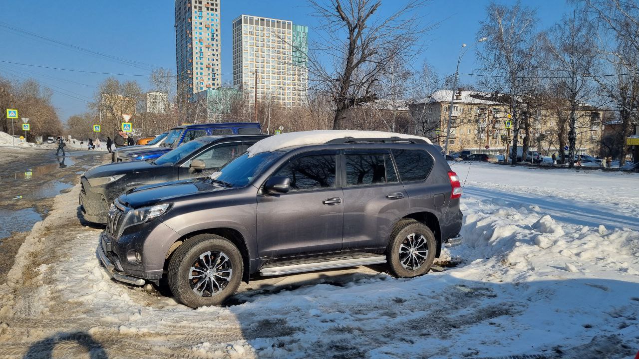 Автомобиль Prado